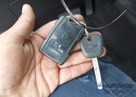 2017 Chevrolet Silverado 1500 1Lt from USA, damaged, VIN 3GCPCREC8HG295305